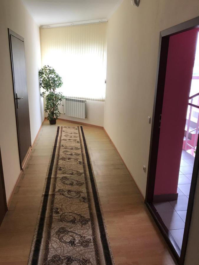з окремою ванною кімнатою Apartment *
