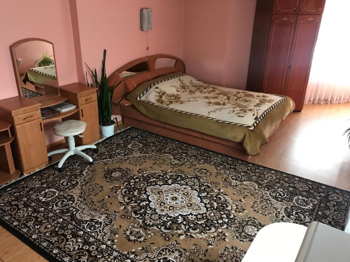 Apartment з окремою ванною кімнатою *